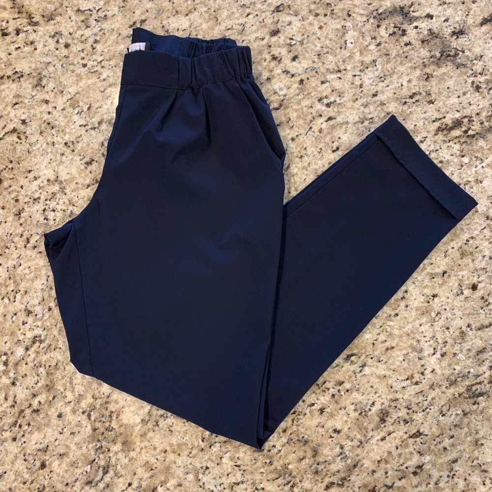 3/$15 SALE! Navy Blue Lightweight Cropped Pants